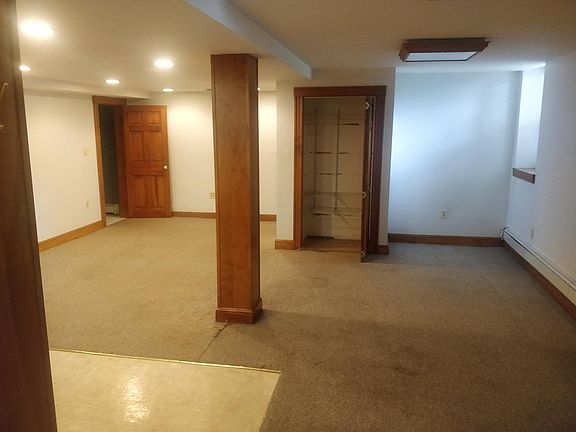 5th image of 102 Brooks St #1B