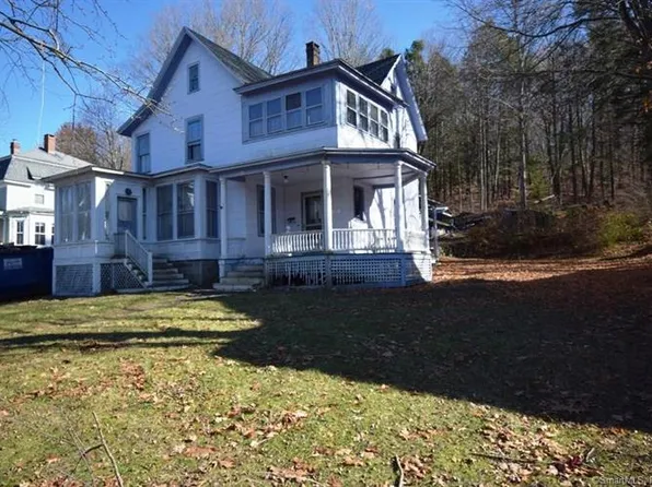 126-128 Williams Ave, Winsted, CT 06098