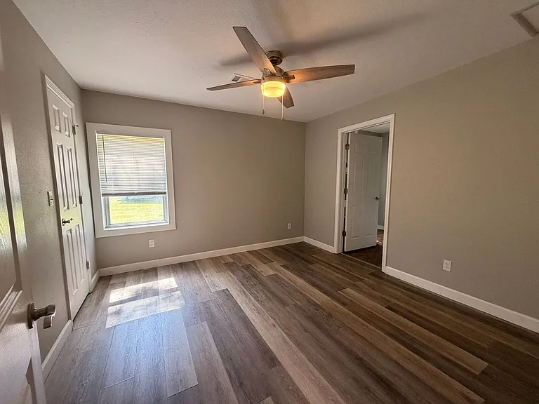 13382 W State Highway 155 — Photo 10