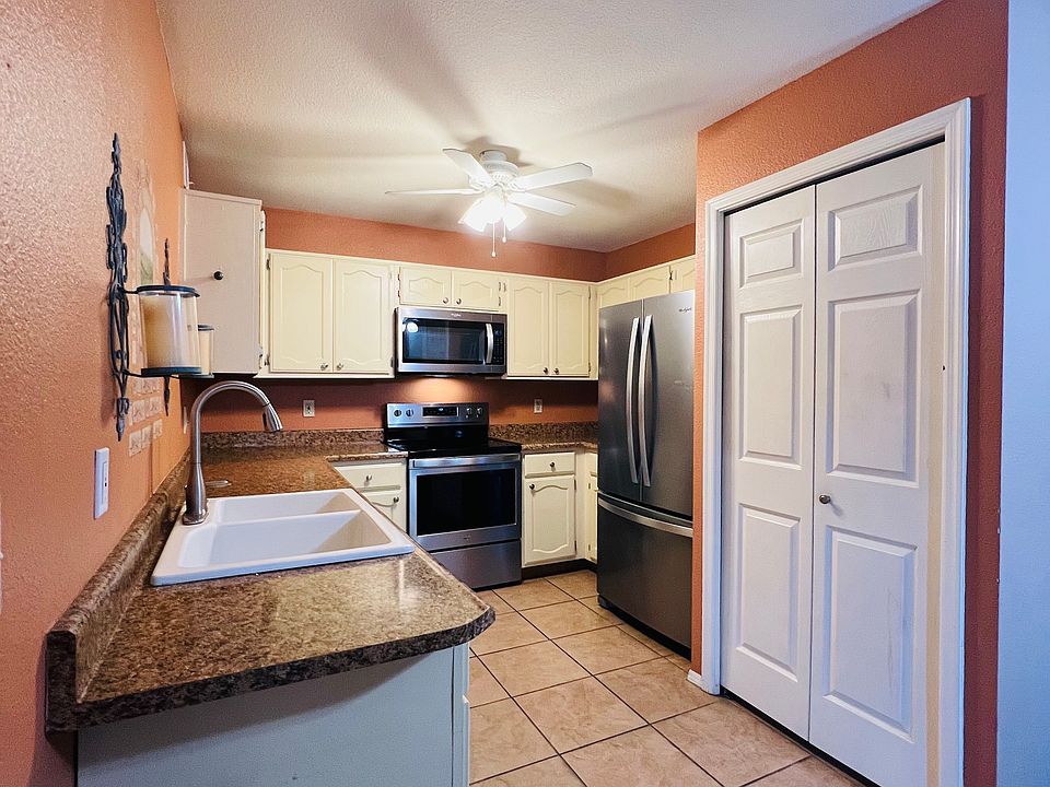 1st image of 225 W 1st St Unit 132