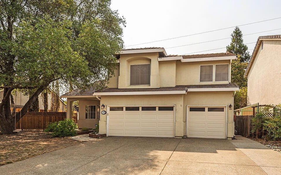 1st image of 1172 Hawthorne Loop