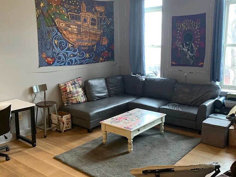 204 N Walnut St #B — Photo 3