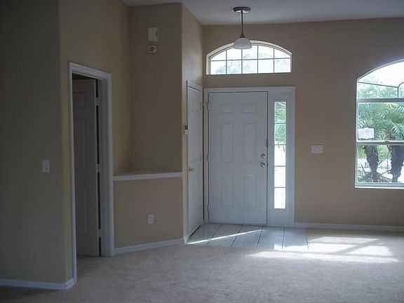 5th image of 502 NW Sagamore Ter