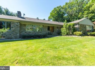 145 Lakeview Dr, Media, PA 19063