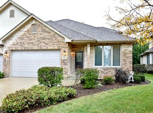 724 Fairmont Ct, Westmont, IL 60559