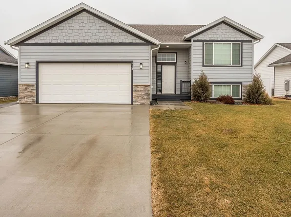 714 Prairieside Trl, Harrisburg, SD 57032