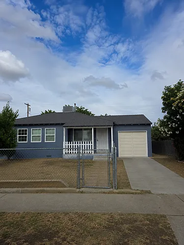 2527 S Holly Ave Photo 1