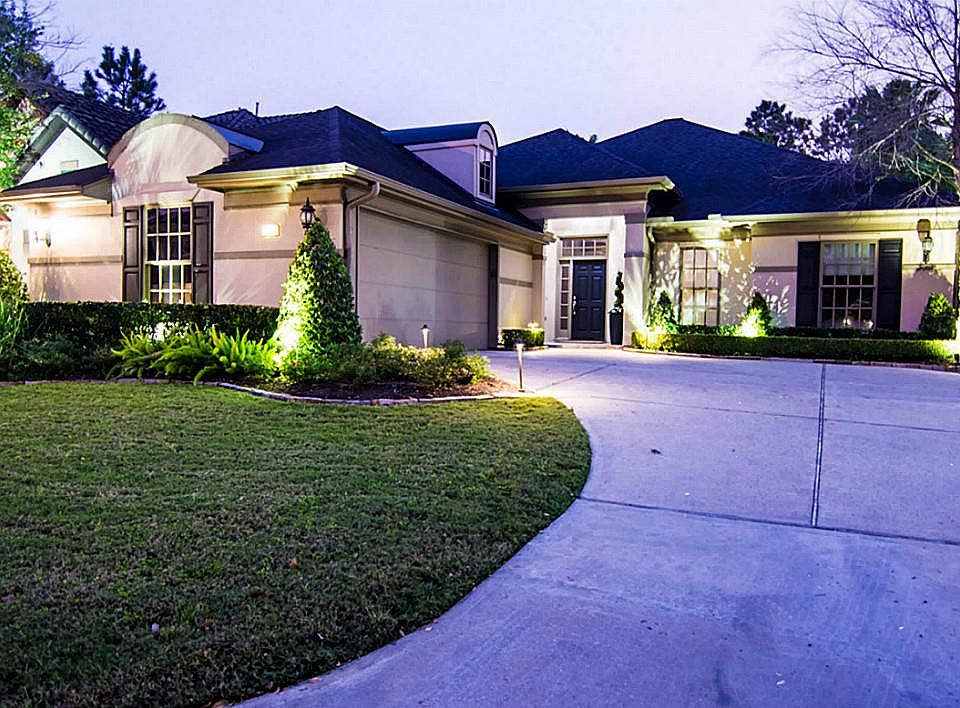 1st image of 2914 Rosemary Park Ln