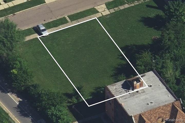 1st image of 387 Tuxedo St