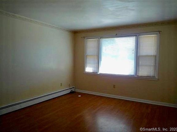 4th image of 34 Selander St Floor 1