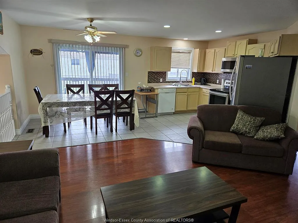 3 bed, $2,800 — Photo 4
