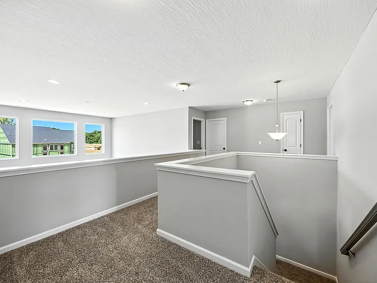 9440 Windsor Curv — Photo 26