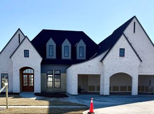 201 Sabal Bend Dr, Youngsville, LA 70592