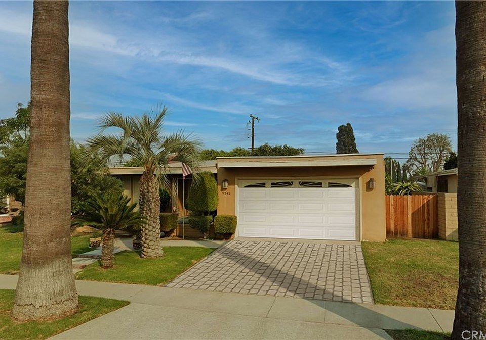 1st image of 9541 Harriet Ln