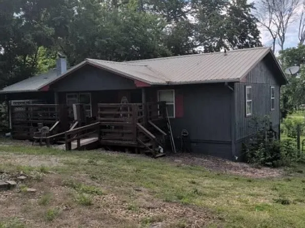 809 South St, Flippin, AR 72634