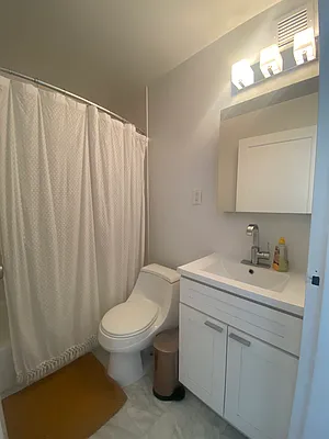 Rented by City Connections Realty | media 27