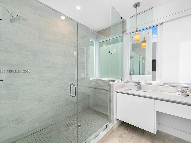 41 N Shore Dr — Photo 28