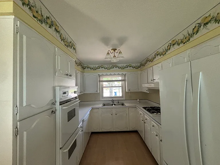 3110 Norwood Dr — Photo 7
