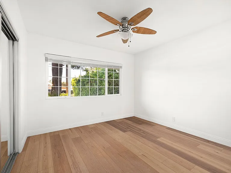 5237 Mecca Ave — Photo 11