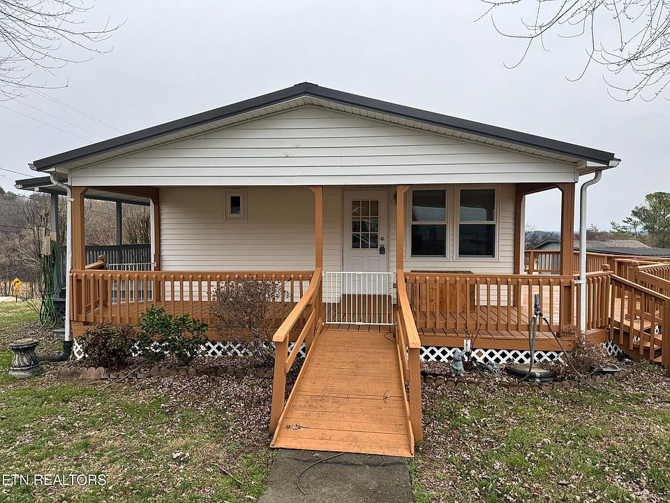 1st image of 3365 Baker Springs Rd