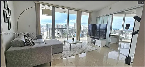 1750 N Bayshore Dr Photo 1