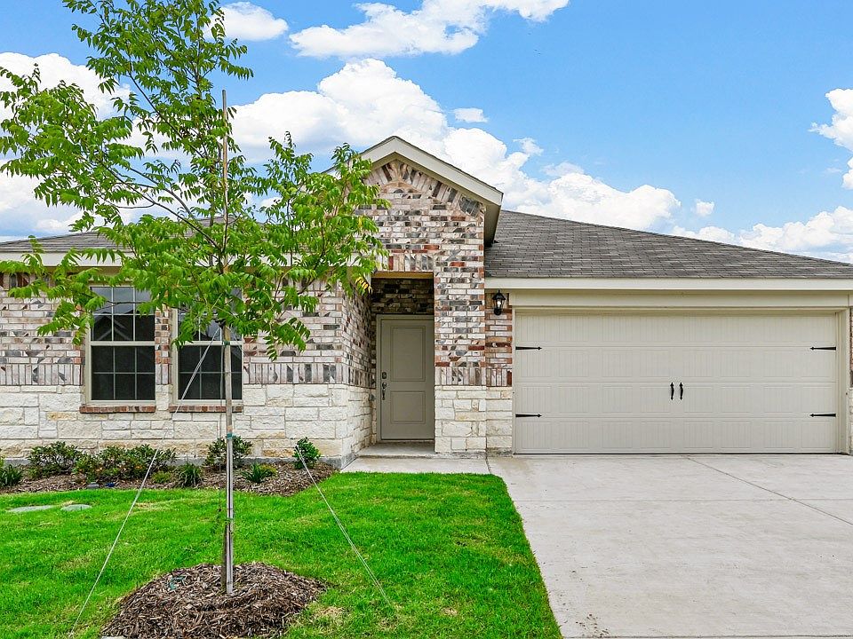 1st image of 1328 Pierce Ln