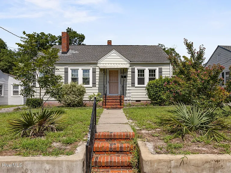 2137 Jackson St — Photo 4