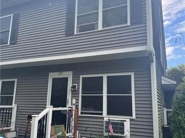 200 Post Rd APT 123, Warwick, RI 02888
