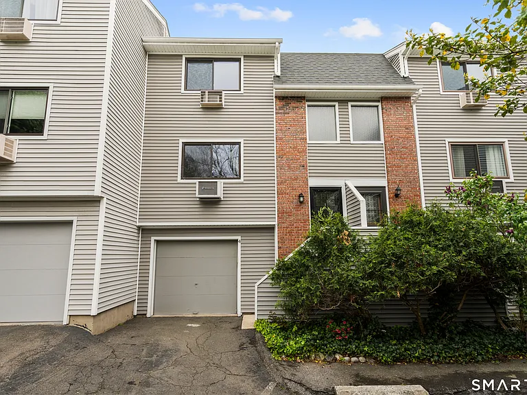 63 Myano Ln #4 — Photo 34