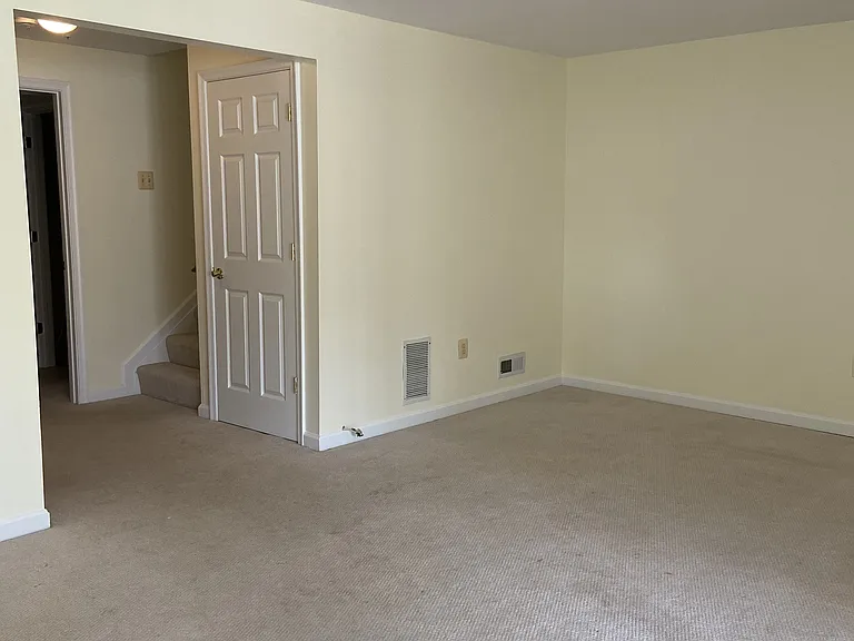 212 Mulberry Ridge Ct — Photo 16