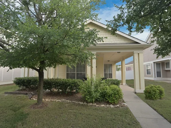 3137 Rockwell Ln, Fort Worth, TX 76179