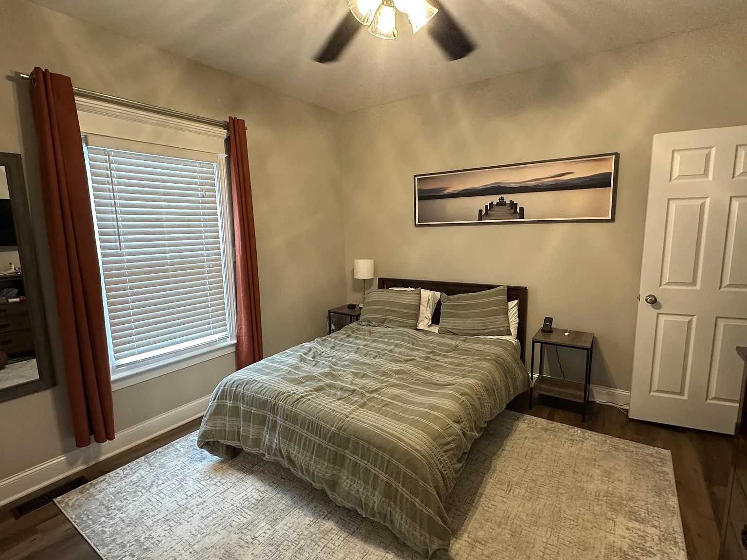 3 bed, 2.0 bath, 1447 sqft, $2,450 — Photo 2