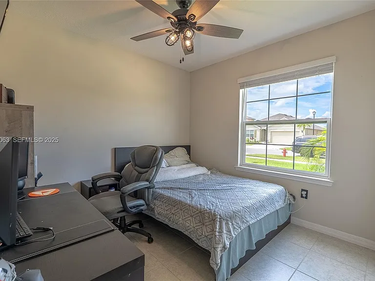 10609 SW Vasari Way — Photo 6