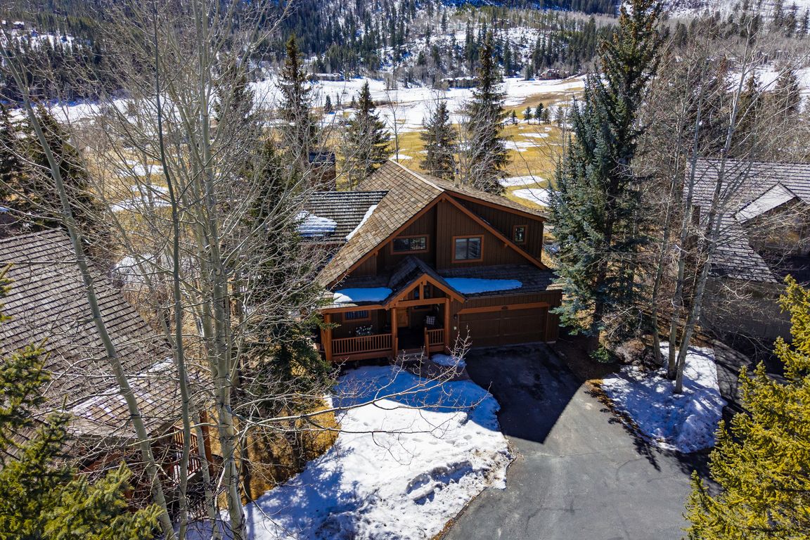 24_Clubhouse_Circle_004