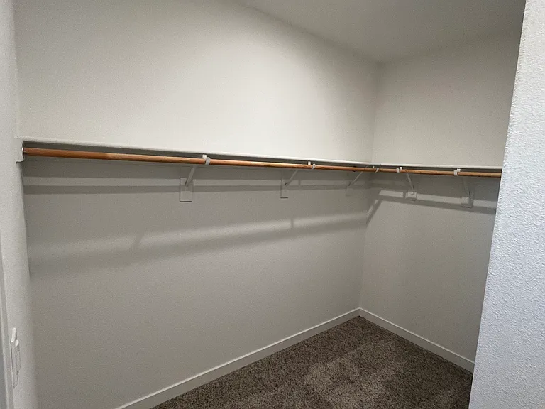 8133 Bodway Pkwy — Photo 50