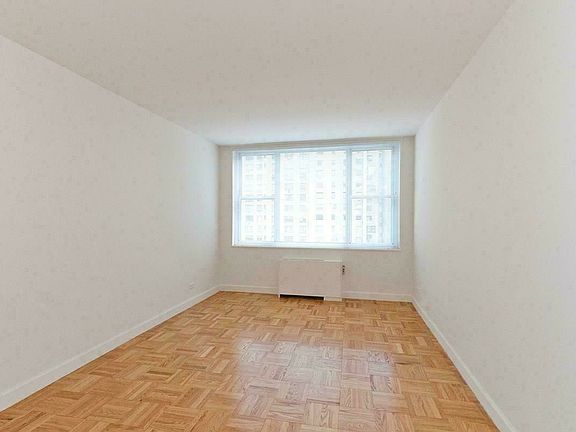 4th image of 300 E 56th St APT 23J