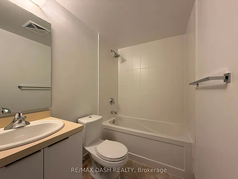 14 York St #4905 — Photo 9