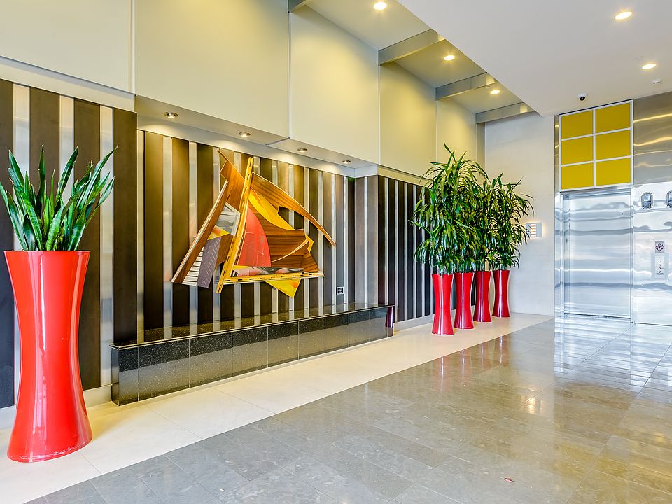 Entrance Off Trade Street