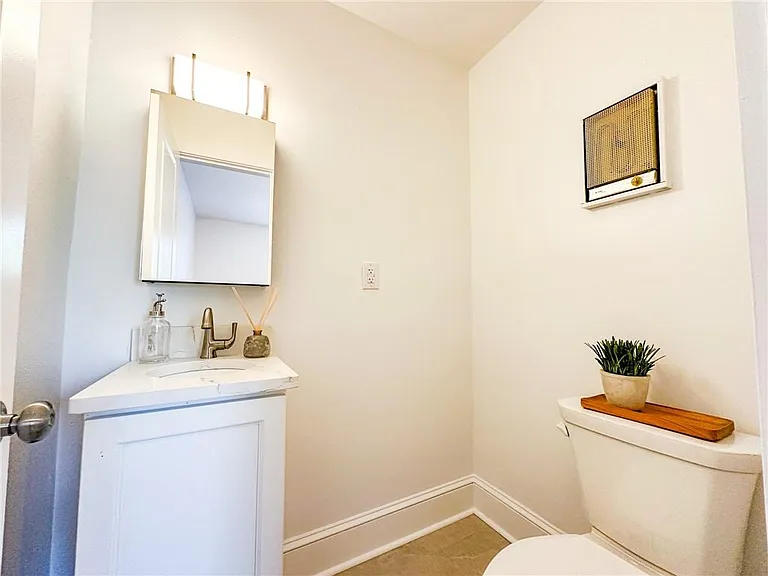 868 Martin Behrman Ave #8 — Photo 10