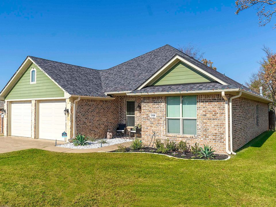 1st image of 3128 Celebration Way