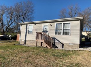 719 Hall St, Madisonville, KY 42431