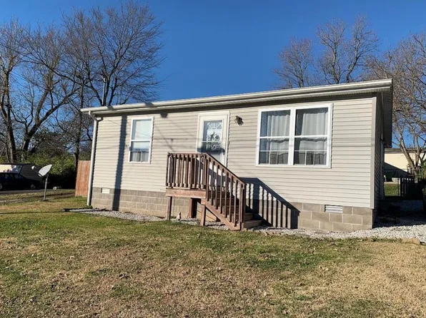 719 Hall St, Madisonville, KY 42431