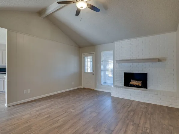 531 Lynnewood Ave, Burleson, TX 76028