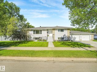 8604/8606 79th St NW, Edmonton, AB T6C 2R6