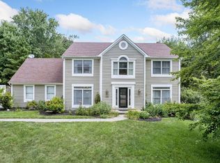 9328 Ambleside Dr, West Chester, OH 45241