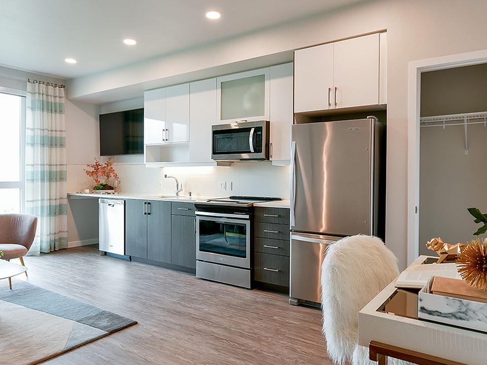 Select your perfect one or two bedroom apartment homes at Modera San Pedro Square in San Jose!