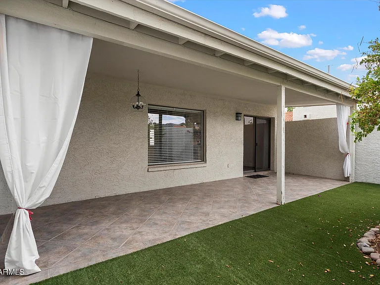 3069 E Cannon Dr — Photo 24