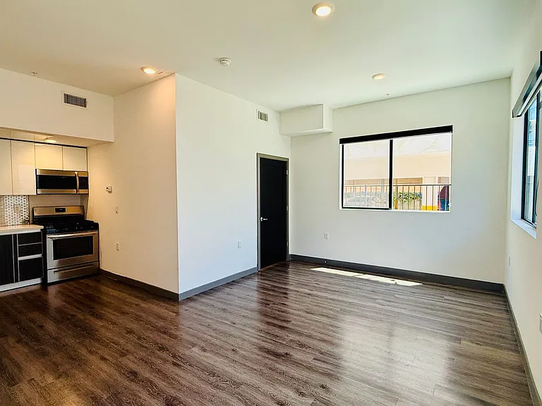 5812 Virginia Ave — Photo 4