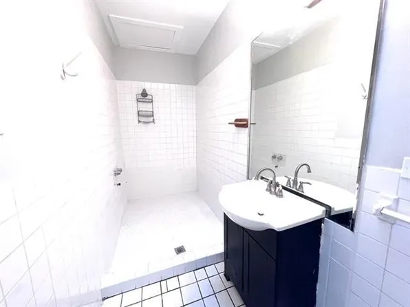 137 Palisade Avenue image 17 of 23