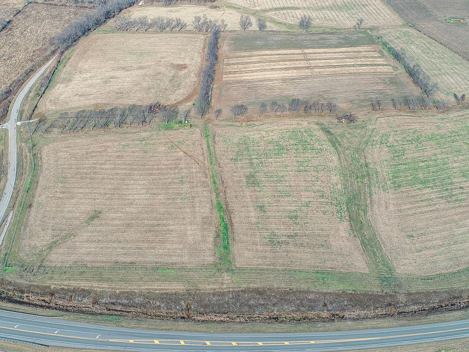 2nd image of 201 S Johnson Rd